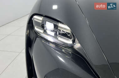Седан Porsche Taycan Cross Turismo 2021 в 