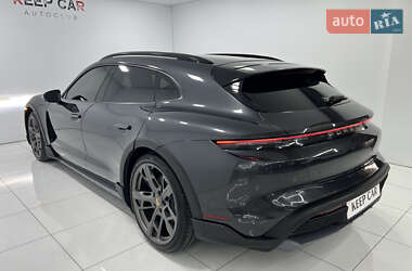 Седан Porsche Taycan Cross Turismo 2021 в 