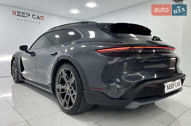 Седан Porsche Taycan Cross Turismo 2021 в 