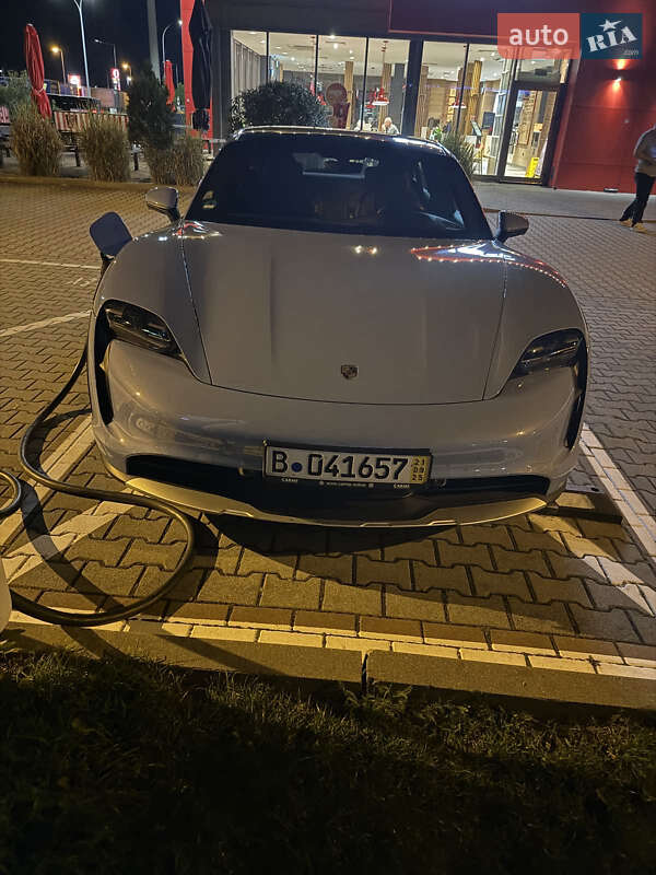 Универсал Porsche Taycan Cross Turismo 2021 в Коломые фото 11 Универсал Porsche Taycan Cross Turismo 2021 в Коломые