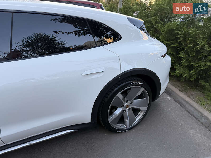 Универсал Porsche Taycan Cross Turismo 2021 в Киеве