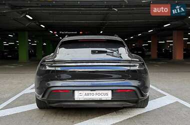 Универсал Porsche Taycan Cross Turismo 2023 в 