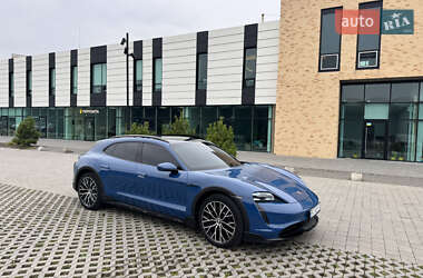 Универсал Porsche Taycan Cross Turismo 2023 в 