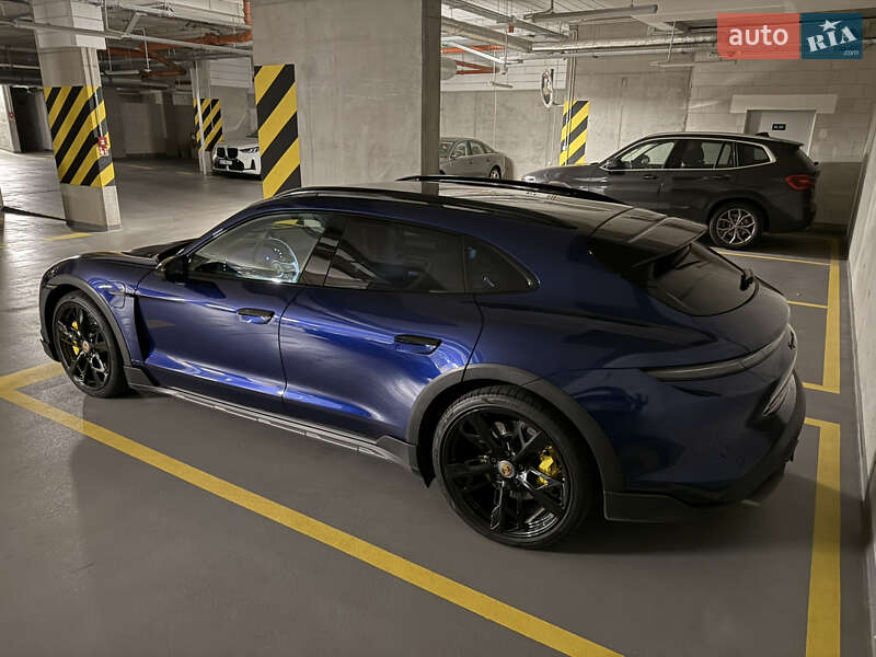Универсал Porsche Taycan Cross Turismo 2022 в Киеве