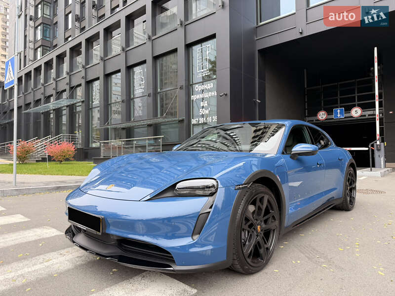 Универсал Porsche Taycan Cross Turismo 2023 в Киеве