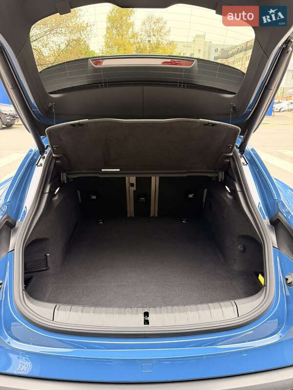 Универсал Porsche Taycan Cross Turismo 2023 в Киеве