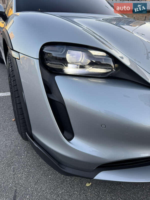 Седан Porsche Taycan Cross Turismo 2021 в Киеве фото 21 Седан Porsche Taycan Cross Turismo 2021 в Киеве