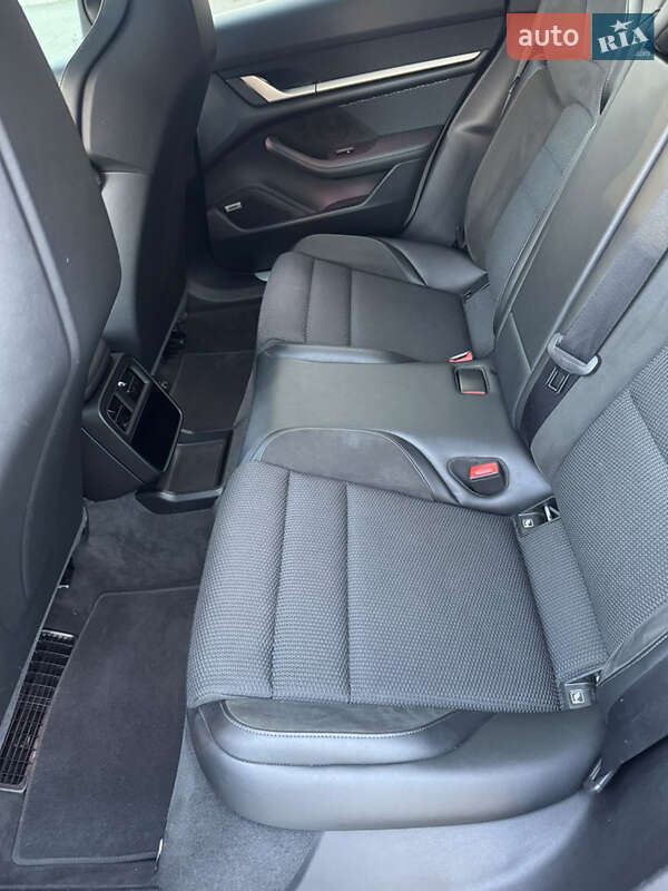 Седан Porsche Taycan Cross Turismo 2021 в Киеве фото 26 Седан Porsche Taycan Cross Turismo 2021 в Киеве