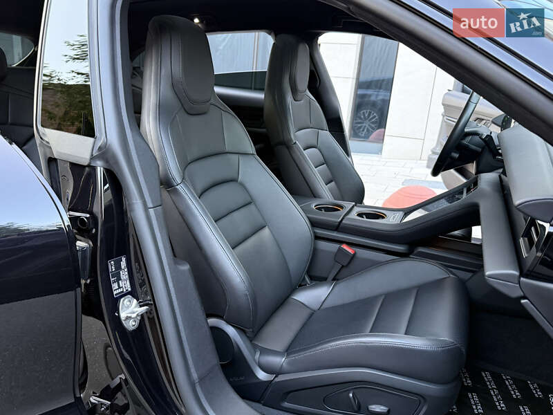 Універсал Porsche Taycan Cross Turismo 2023 в Києві