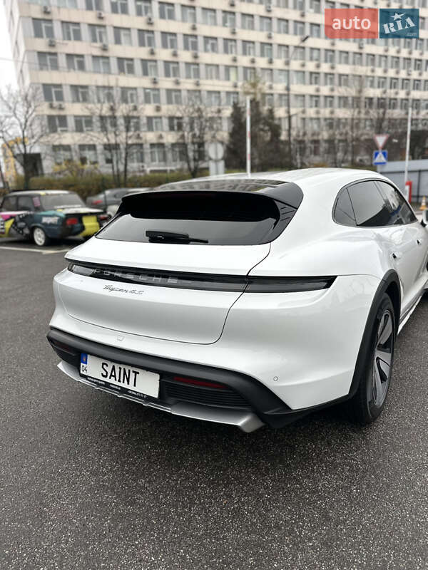 Универсал Porsche Taycan Cross Turismo 2021 в Киеве фото 7 Универсал Porsche Taycan Cross Turismo 2021 в Киеве