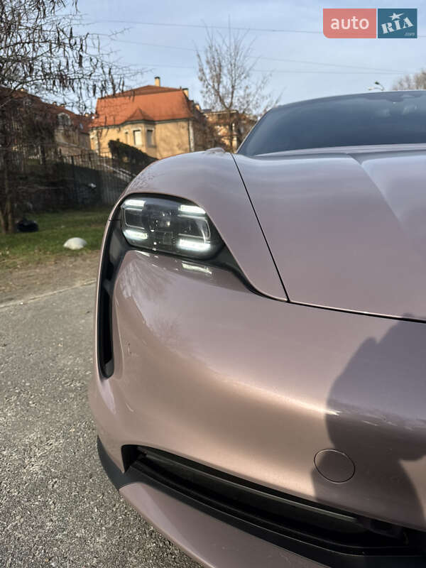 Универсал Porsche Taycan Cross Turismo 2021 в Киеве