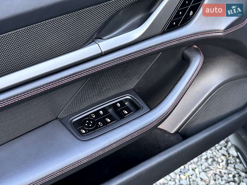 Універсал Porsche Taycan Cross Turismo 2021 в Ковелі фото 28 Універсал Porsche Taycan Cross Turismo 2021 в Ковелі