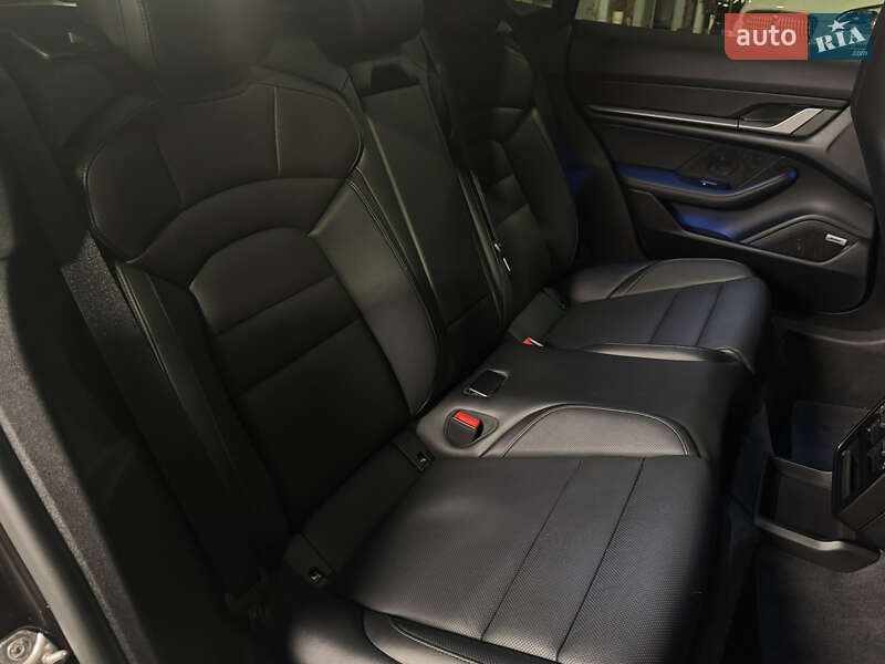 Универсал Porsche Taycan Cross Turismo 2021 в Луцке