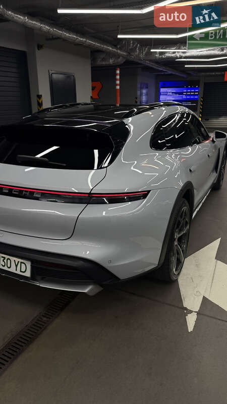 Универсал Porsche Taycan Cross Turismo 2022 в Киеве фото 16 Универсал Porsche Taycan Cross Turismo 2022 в Киеве