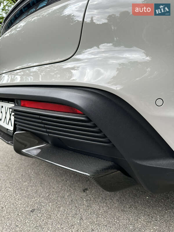 Универсал Porsche Taycan Cross Turismo 2023 в Киеве