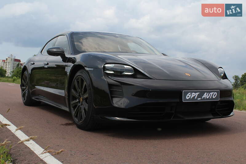 Porsche Taycan Sport Turismo 2023