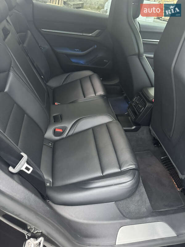 Универсал Porsche Taycan Sport Turismo 2024 в Львове фото 9 Универсал Porsche Taycan Sport Turismo 2024 в Львове