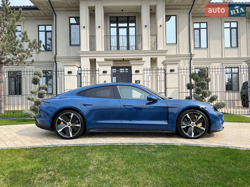 Седан Porsche Taycan 2021 в Одессе