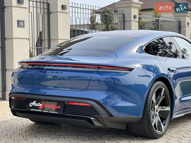 Седан Porsche Taycan 2021 в Одессе