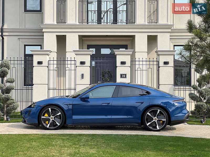 Седан Porsche Taycan 2021 в Одессе