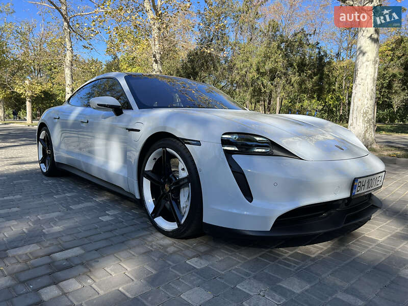 Седан Porsche Taycan 2020 в Одессе