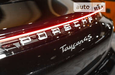 Седан Porsche Taycan 2020 в Одессе