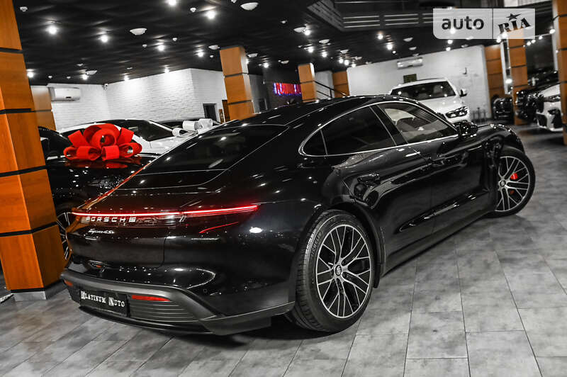 Седан Porsche Taycan 2020 в Одессе