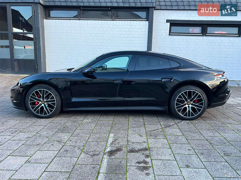 Седан Porsche Taycan 2023 в Киеве фото 7 Седан Porsche Taycan 2023 в Киеве
