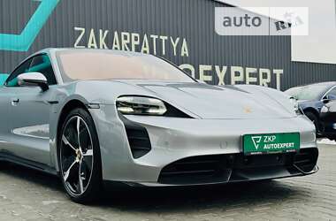 Седан Porsche Taycan 2020 в Мукачево