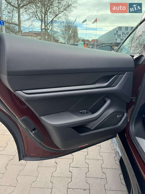 Седан Porsche Taycan 2021 в Одессе