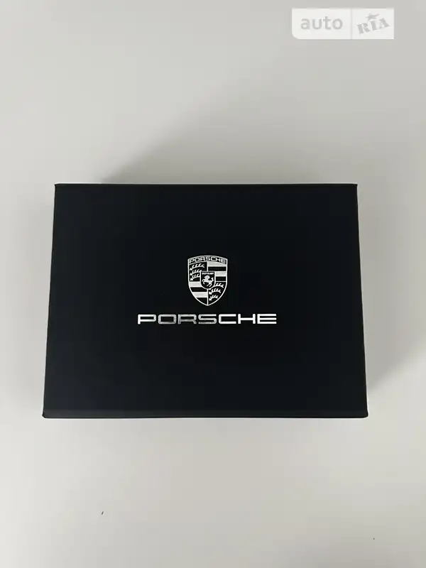 Седан Porsche Taycan 2022 в Киеве документ