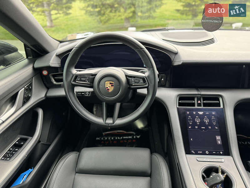 Седан Porsche Taycan 2020 в Одессе