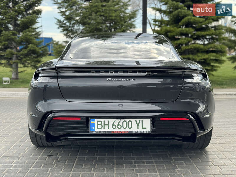 Седан Porsche Taycan 2020 в Одессе