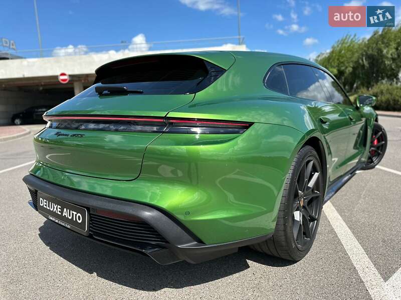 Седан Porsche Taycan 2022 в Києві