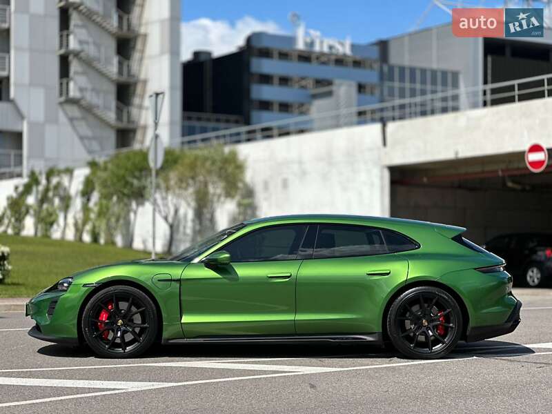 Седан Porsche Taycan 2022 в Києві