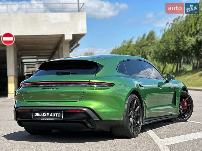 Седан Porsche Taycan 2022 в Києві