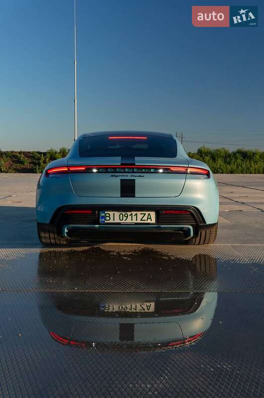 Седан Porsche Taycan 2020 в Полтаве