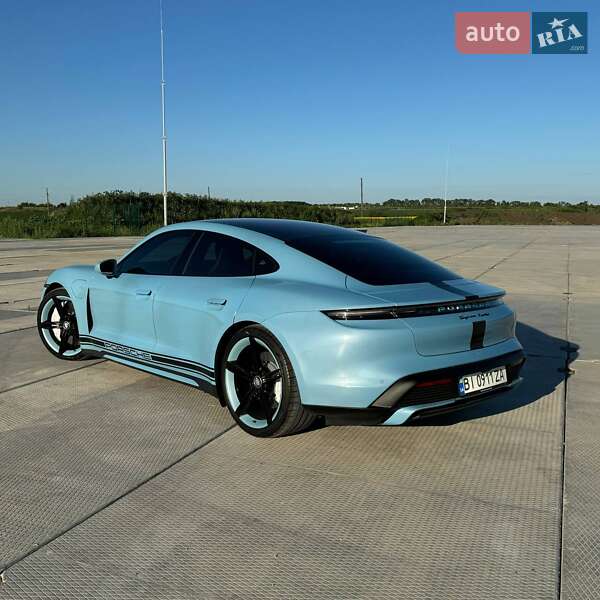 Седан Porsche Taycan 2020 в Полтаве