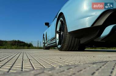 Седан Porsche Taycan 2020 в 