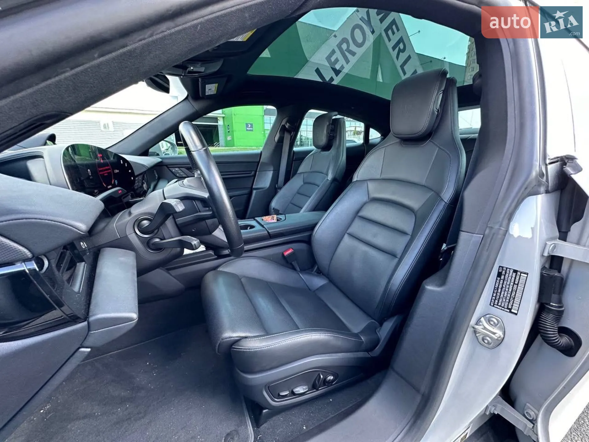 2021 Porsche Taycan - мініатюра 10