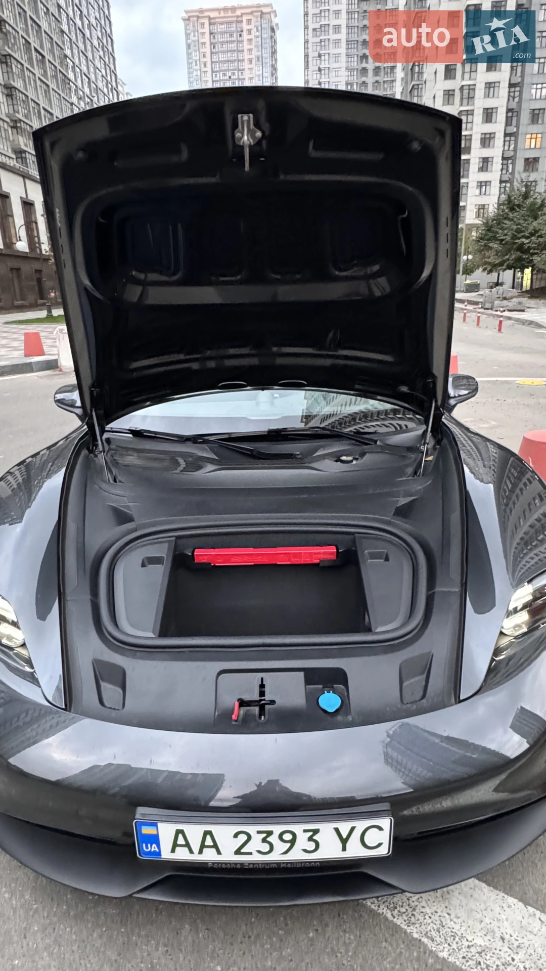2021 Porsche Taycan - мініатюра 6
