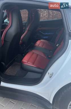 Седан Porsche Taycan 2021 в 