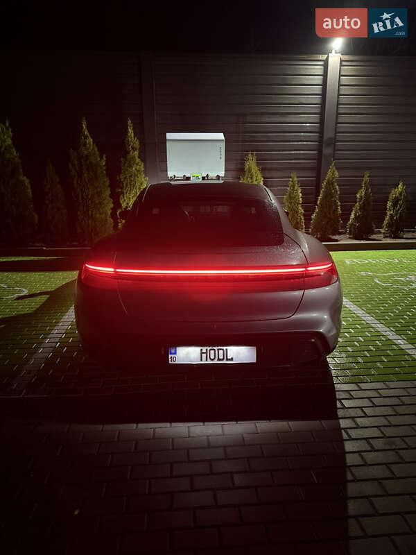 Porsche Taycan 2020