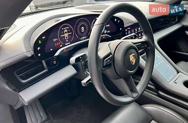 Седан Porsche Taycan 2022 в Києві