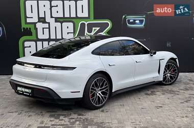 Седан Porsche Taycan 2020 в 