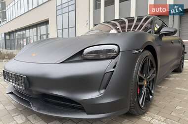 Седан Porsche Taycan 2023 в Києві