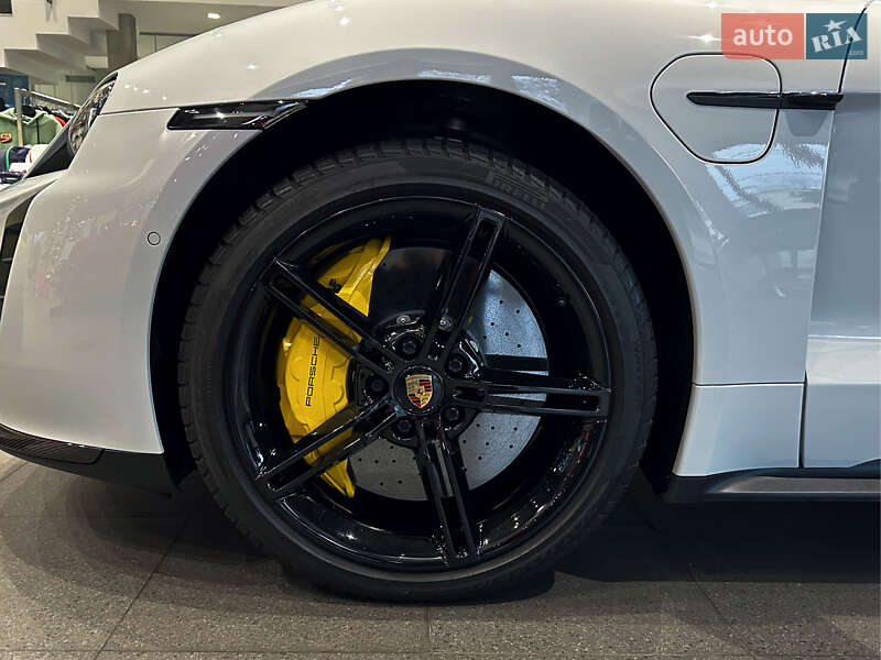 Седан Porsche Taycan 2021 в Одессе