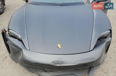 Седан Porsche Taycan 2021 в 