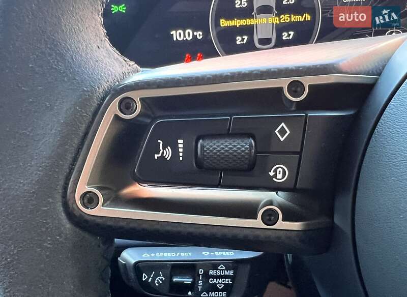 Седан Porsche Taycan 2021 в Львове фото 28 Седан Porsche Taycan 2021 в Львове