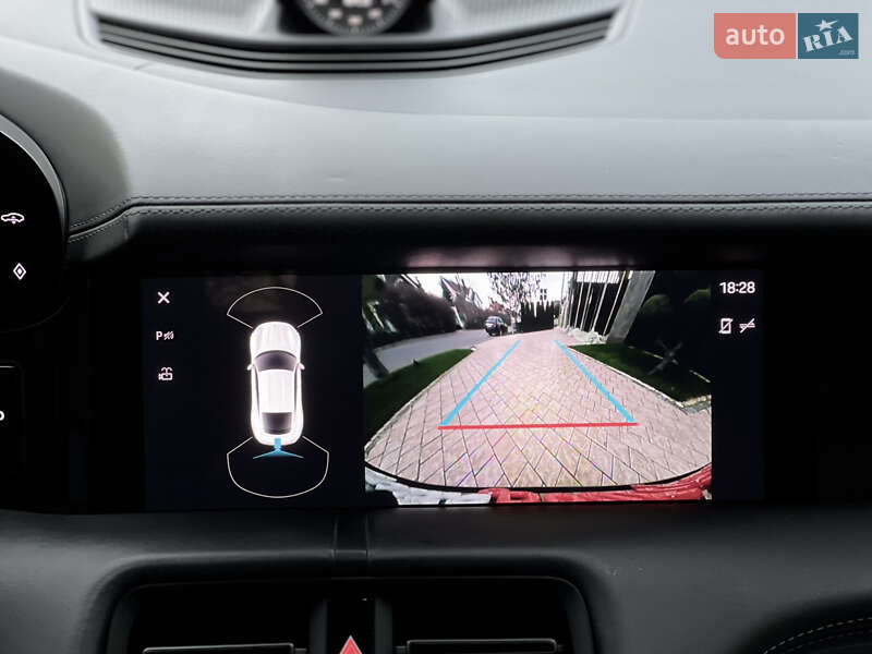 Седан Porsche Taycan 2022 в Одессе